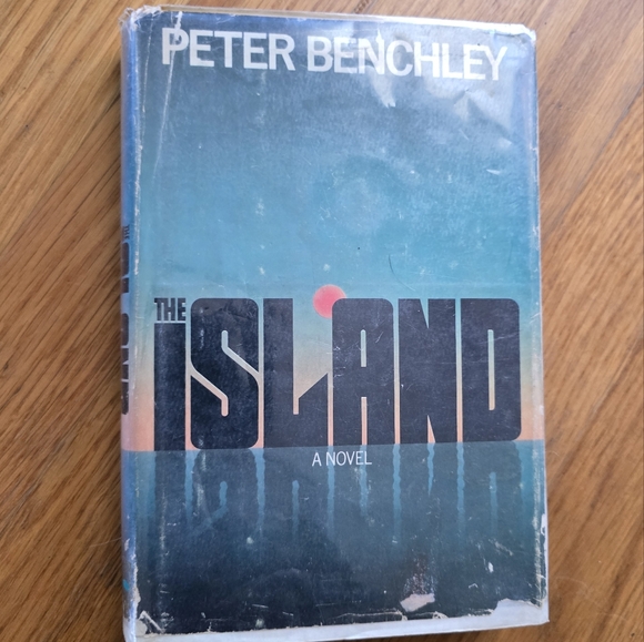 Source Unknown Other - The Island, 1st Edition by Peter Benchley